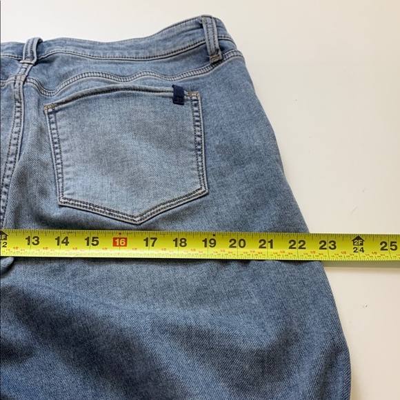 Joe’s Jeans The Scout Mid  Rise Boyfriend w Button Fly - Picture 8 of 12